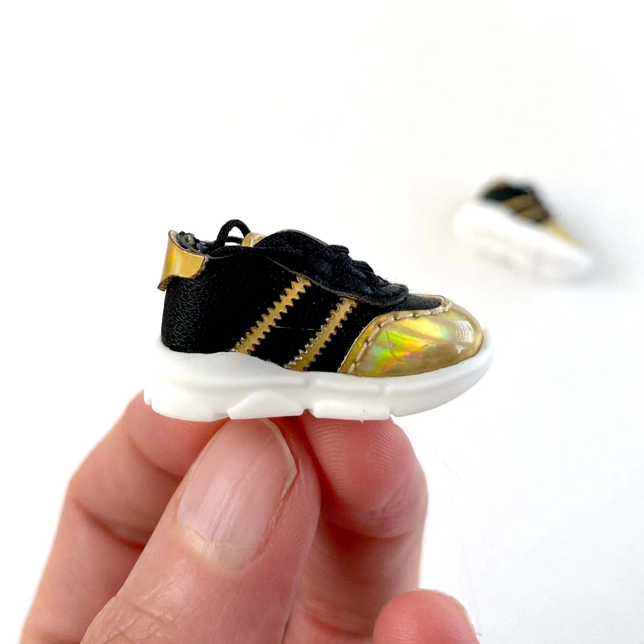 Blythe doll trainers Black Gold sports shoes