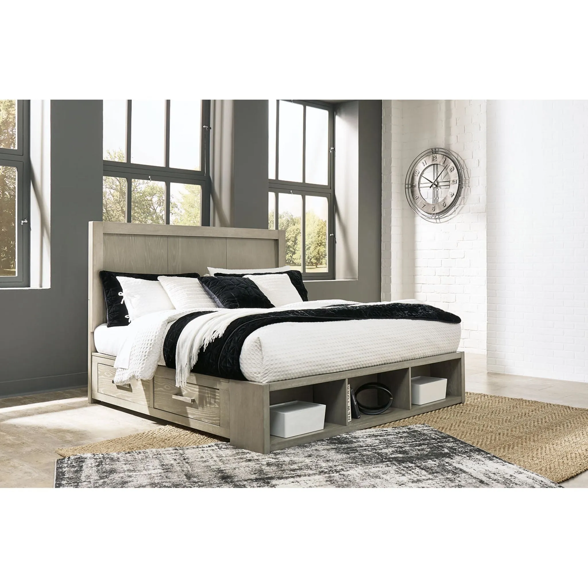 Fawnburg-EXCLUSIVE 5 Piece King Panel Bedroom