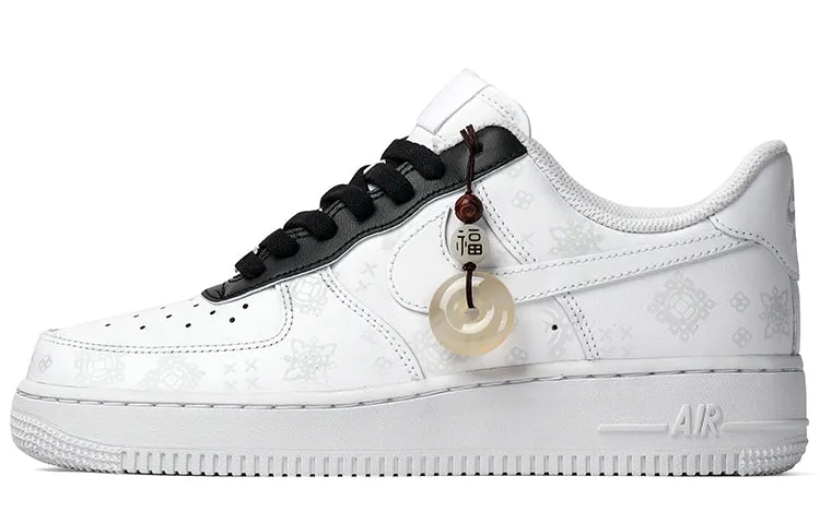 Nike Air Force 1 Low Women's Skateboarding Shoe Black and White