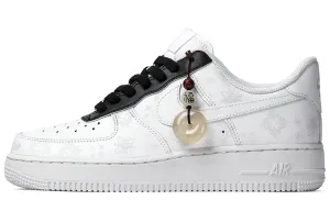 Nike Air Force 1 Low Women's Skateboarding Shoe Black and White