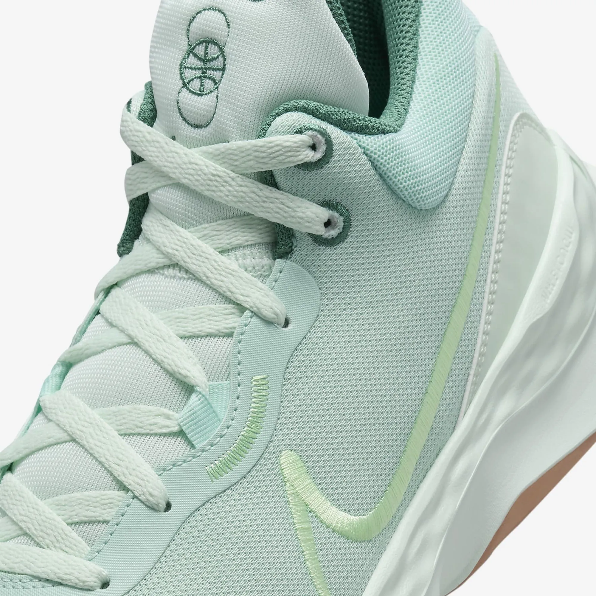 Nike | ELEVATE 3  { BARELY GREEN/VAPOR GREEN-JADE ICE